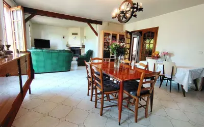 Maison 555 000 € LA QUEUE EN BRIE (94510) photo 4