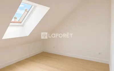 Appartement 1 130 €/mois CHEVRY COSSIGNY (77173) photo 2