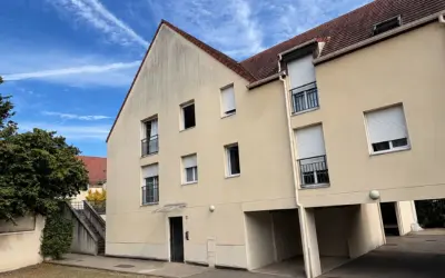 Appartement 1 080 €/mois BRIE COMTE ROBERT (77170) photo 8