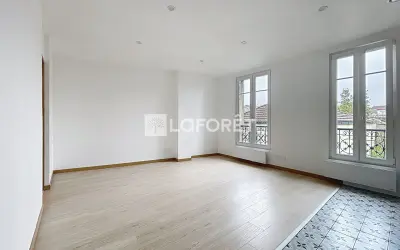 Appartement 272 000 € LES LILAS (93260) photo 2