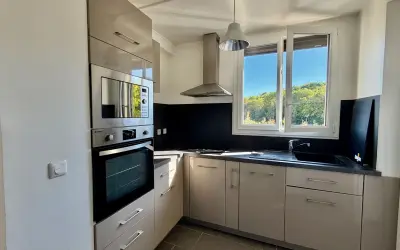 Appartement 950 €/mois AVON (77210) photo 2