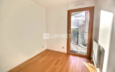Appartement 2 061 €/mois RUEIL MALMAISON (92500) photo 7