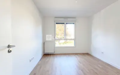 Appartement 1 200 €/mois NOISY LE SEC (93130) photo 4