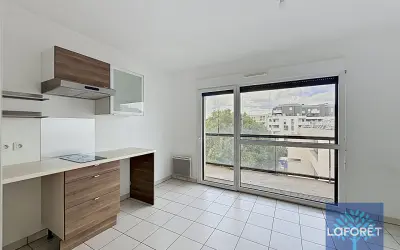Appartement 623 €/mois NOISY LE GRAND (93160) photo 2