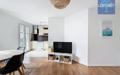 Appartement 1 100 €/mois NOISY LE GRAND (93160) photo 2