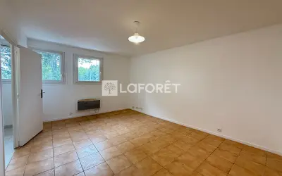 Appartement 900 €/mois GOUSSAINVILLE (95190) photo 2