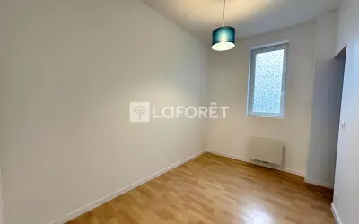 Appartement 980 €/mois LA GARENNE COLOMBES (92250) photo 2