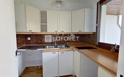 Appartement 875 €/mois LE CHESNAY ROCQUENCOURT (78150) photo 4