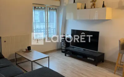 Appartement 875 €/mois LE PLESSIS TREVISE (94420) photo 4