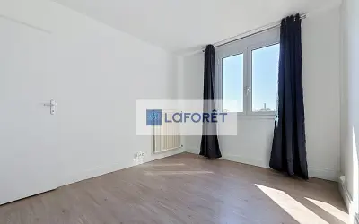 Appartement 1 250 €/mois LE PLESSIS TREVISE (94420) photo 7