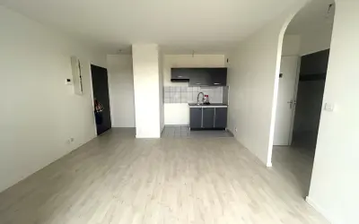 Appartement 850 €/mois NOISY LE GRAND (93160) photo 2