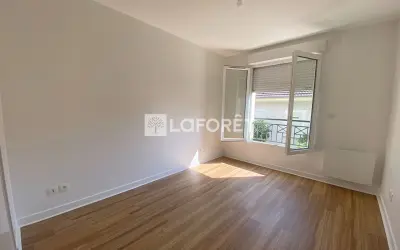 Appartement 1 855 €/mois LA GARENNE COLOMBES (92250) photo 8