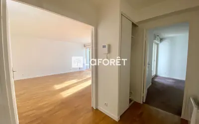 Appartement 1 700 €/mois LEVALLOIS PERRET (92300) photo 4