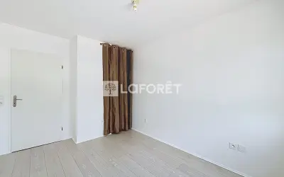 Appartement 880 €/mois MOISSY CRAMAYEL (77550) photo 5