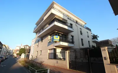 Appartement 1 450 €/mois ISSY LES MOULINEAUX (92130) photo 2