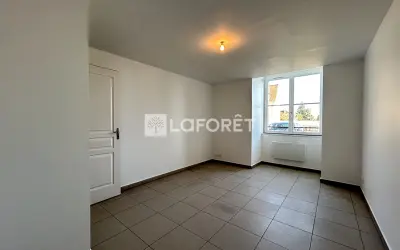 Appartement 792 €/mois JUZIERS (78820) photo 5