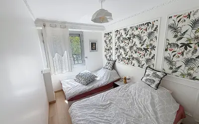 Appartement 2 250 €/mois PARIS (75015) photo 5