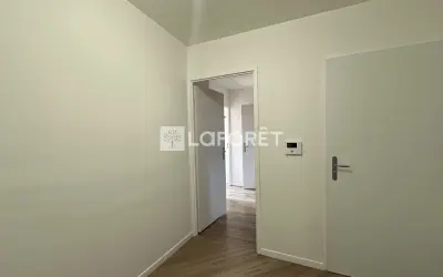 Appartement 1 300 €/mois Montfermeil (93370) photo 2