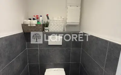 Appartement 2 350 €/mois PARIS (75017) photo 8