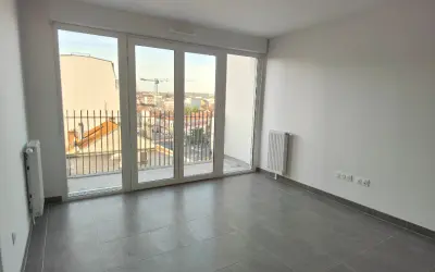 Appartement 1 054 €/mois NEUILLY PLAISANCE (93360) photo 2