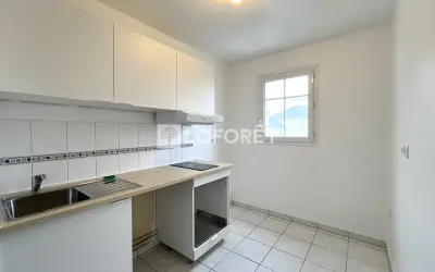 Appartement 811 €/mois LIEUSAINT (77127) photo 2