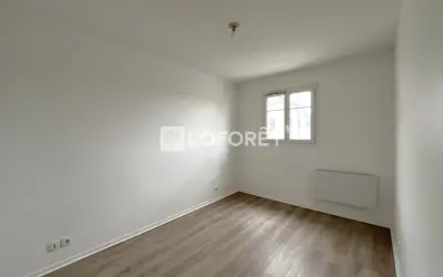 Appartement 811 €/mois LIEUSAINT (77127) photo 5