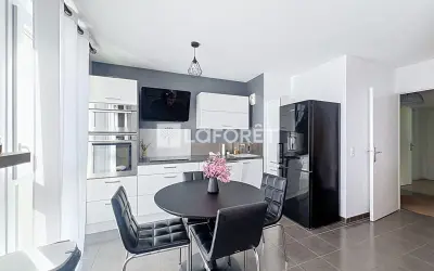 Appartement 1 190 €/mois LIEUSAINT (77127) photo 4