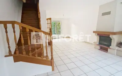 Maison 2 200 €/mois ORGEVAL (78630) photo 2