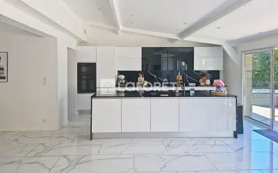 Maison 2 400 €/mois FLINS SUR SEINE (78410) photo 2