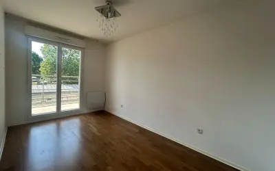 Appartement 1 500 €/mois VERNOUILLET (78540) photo 2