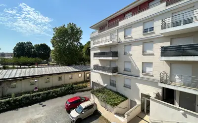 Appartement 1 500 €/mois VERNOUILLET (78540) photo 6