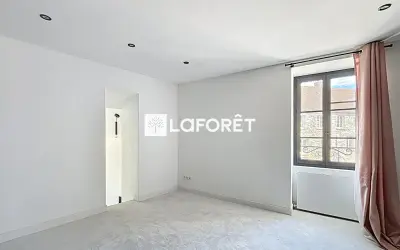 Maison 2 900 €/mois CRESPIERES (78121) photo 9