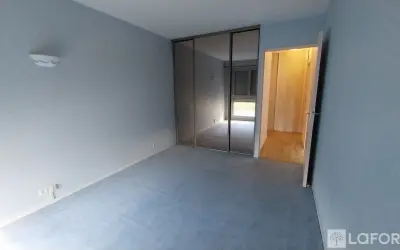 Appartement 1 100 €/mois LES ULIS (91940) photo 9
