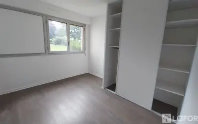 Appartement 1 200 €/mois LES ULIS (91940) photo 5