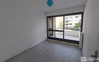 Appartement 1 100 €/mois LES ULIS (91940) photo 8