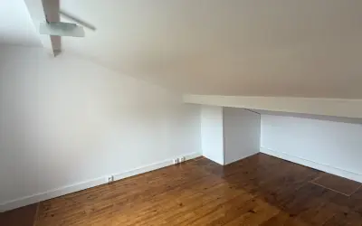 Maison 900 €/mois LE BLANC MESNIL (93150) photo 4