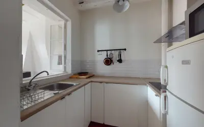 Appartement 1 965 €/mois PARIS (75010) photo 2