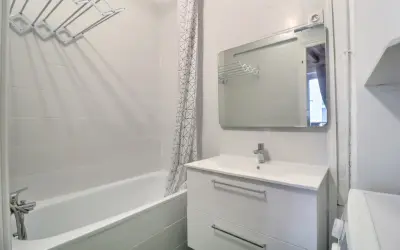 Appartement 1 965 €/mois PARIS (75010) photo 4