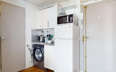 Appartement 950 €/mois PARIS (75010) photo 5