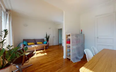 Appartement 1 821 €/mois PARIS (75010) photo 2
