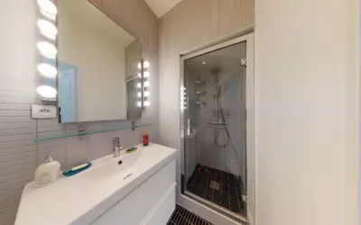 Appartement 1 681 €/mois PARIS (75010) photo 5