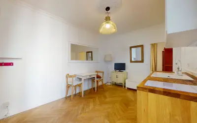 Appartement 927 €/mois PARIS (75010) photo 2