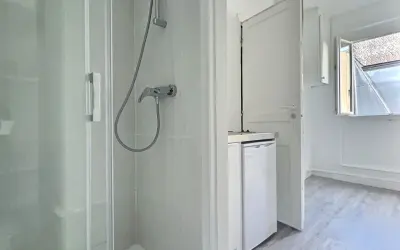 Appartement 629 €/mois PARIS (75007) photo 2