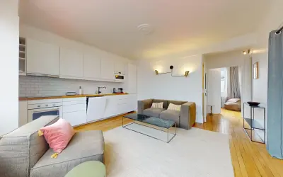 Appartement 2 300 €/mois PARIS (75010) photo 2