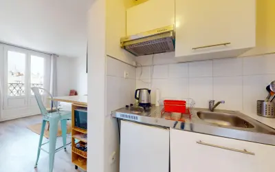Appartement 870 €/mois PARIS (75010) photo 4