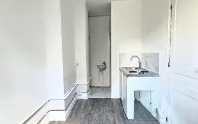 Appartement 140 000 € PARIS (75007) photo 2