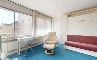 Appartement 1 300 €/mois PARIS (75010) photo 2