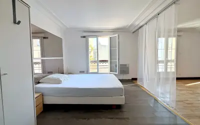 Appartement 396 000 € PARIS (75010) photo 5