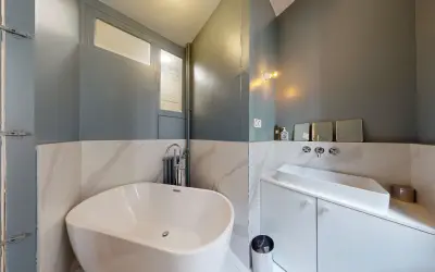 Appartement 3 315 €/mois PARIS (75010) photo 8