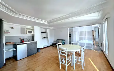 Appartement 396 000 € PARIS (75010) photo 2